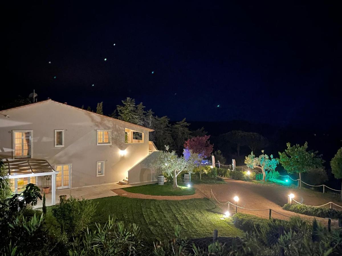 カスタニェート・カルドゥッチ Relais Dei Molini Bed & Breakfast エクステリア 写真